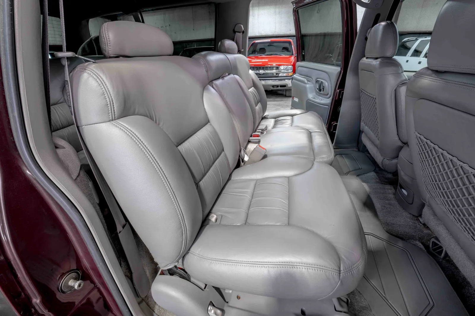 1996-Chevrolet-Suburban-Red Maple Metallic-3GNFK16R3TG160347-53.jpg
